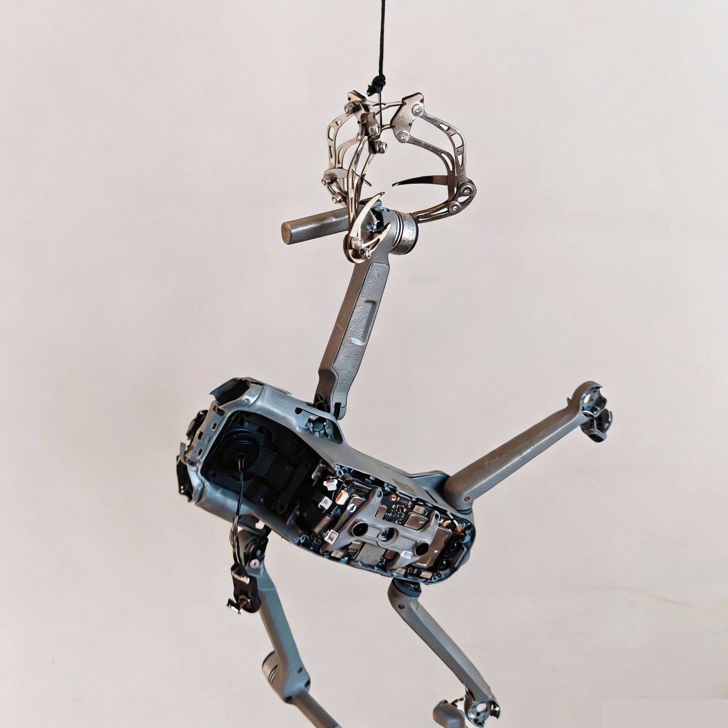 ตะขอเกี่ยวสแตนเลสน้ำหนักเบา 40 - Robot Gripper Claw บทวิจารณ์และราคา
